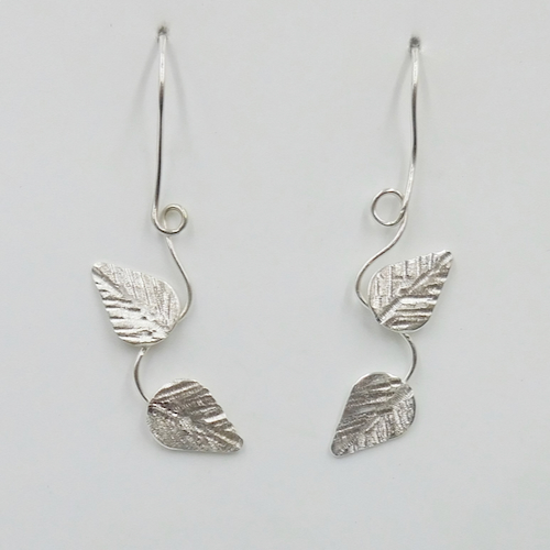 Click to view detail for DKC-2031 Earrings, Silver Double Leaves $70